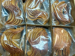 Сыр Чечил паутинка (икра красная)  500 гр.: Ресторанные гренки с морской солью