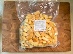 Сырные шарики ТАЙСКИЙ ПЕРЕЦ (0,5 кг): Сырный продукт ФЕРМЕРСКИЙ бочонок копченый