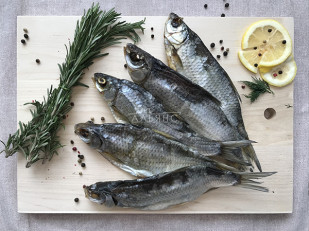 Горбуша теша (брюшки) холодного копчения: Вобла вяленая астраханская крупная