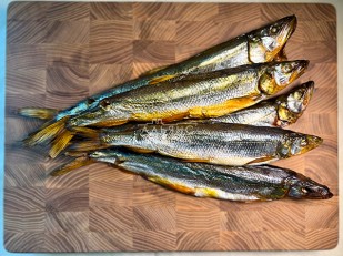 Лещ холодного копчения: Корюшка Х/К ГОСТ (крупная)